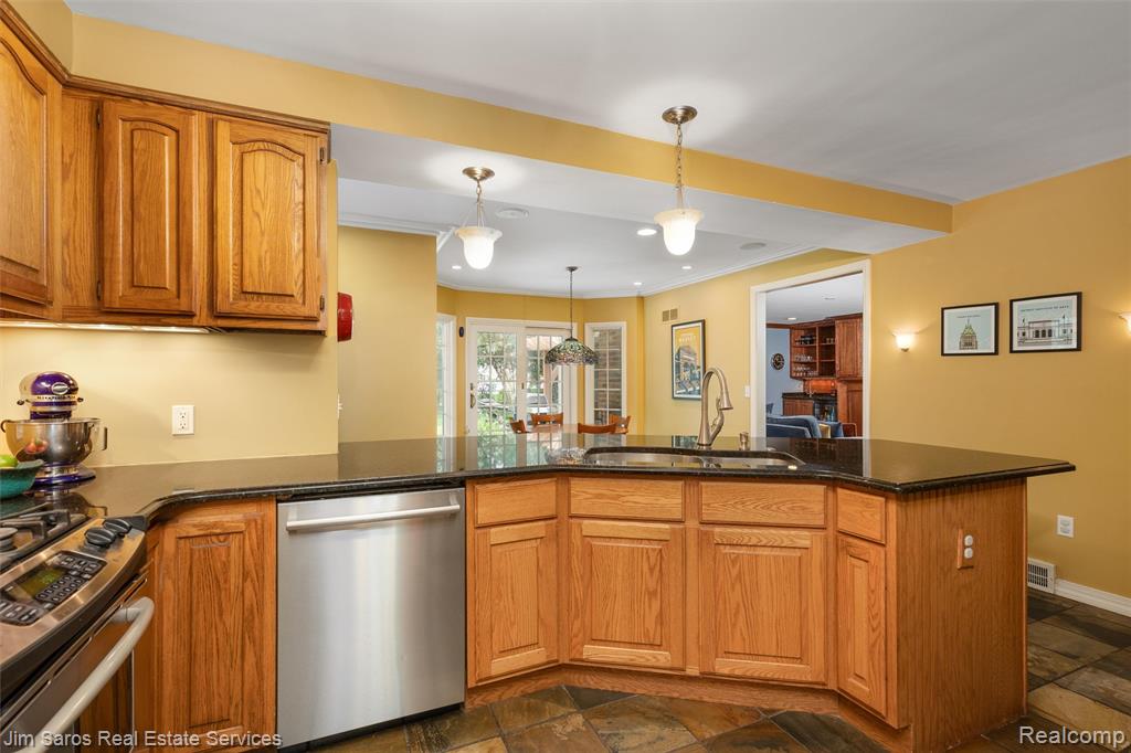 820 Westchester Road, Grosse Pointe Park, MI 48230 — Photo 11
