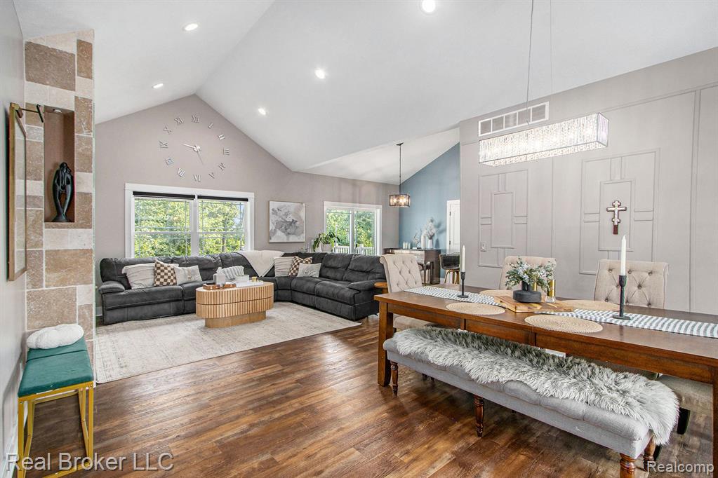 601 E North Street, Hastings, MI 49058 — Photo 3