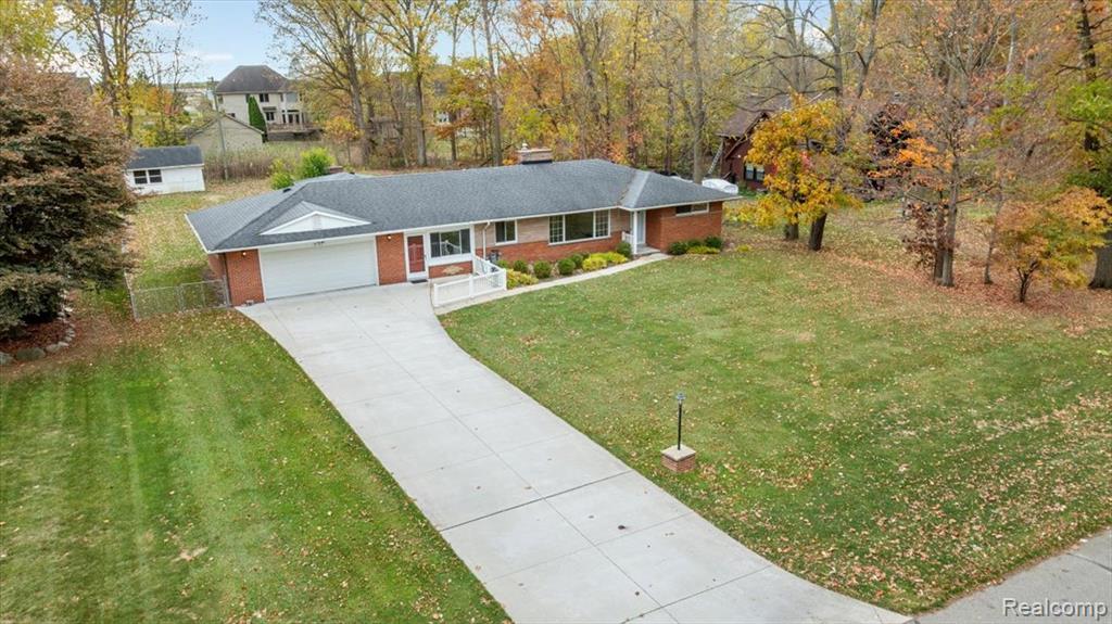 9127 Lake Road, Grosse Ile, MI 48138 — Photo 23
