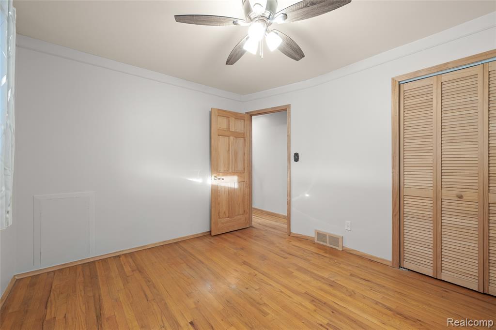 27228 Weddel Avenue, Brownstown, MI 48183 — Photo 13