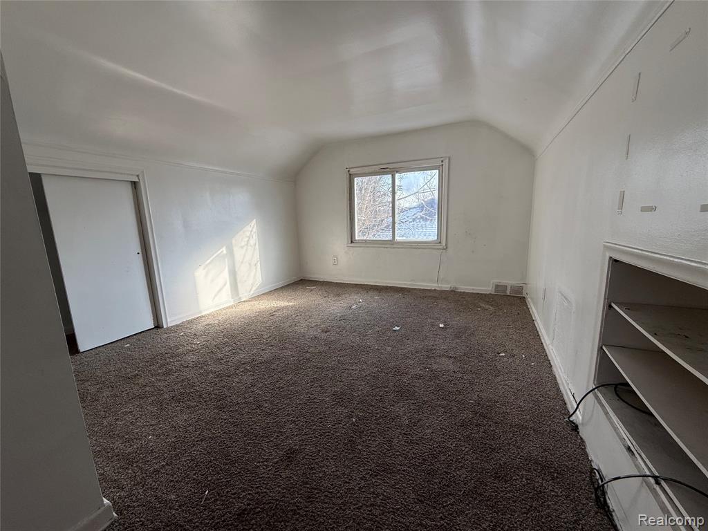 8864 Heyden Street, Detroit, MI 48228 — Photo 10