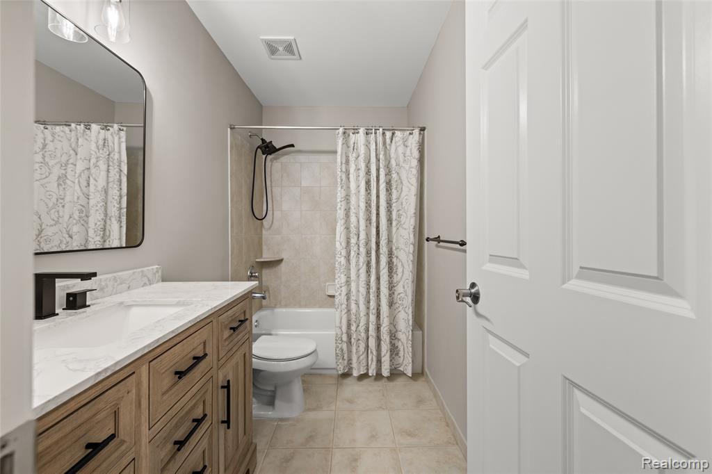 6065 Windemere Lane, Shelby Twp, MI 48316 — Photo 19