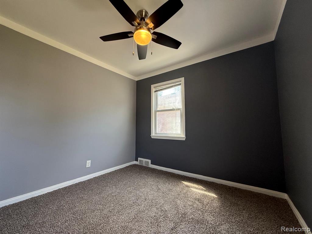 8427 Virgil Street, Dearborn Heights, MI 48127 — Photo 8