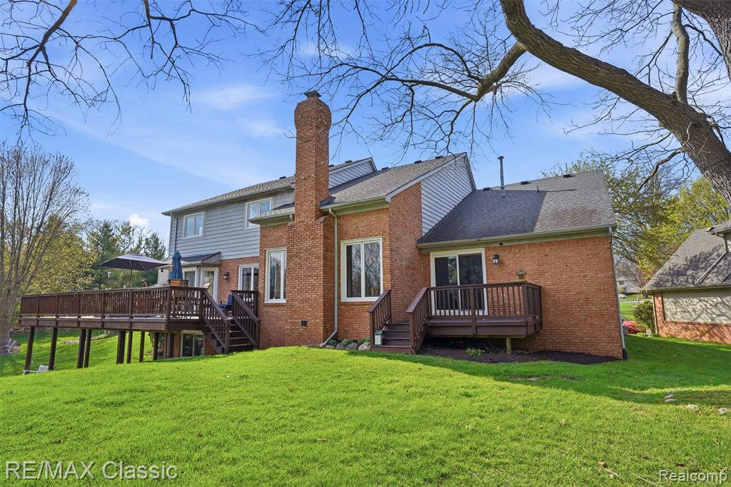 1726 Pondview Lane, Commerce Twp, MI 48382 — Photo 6