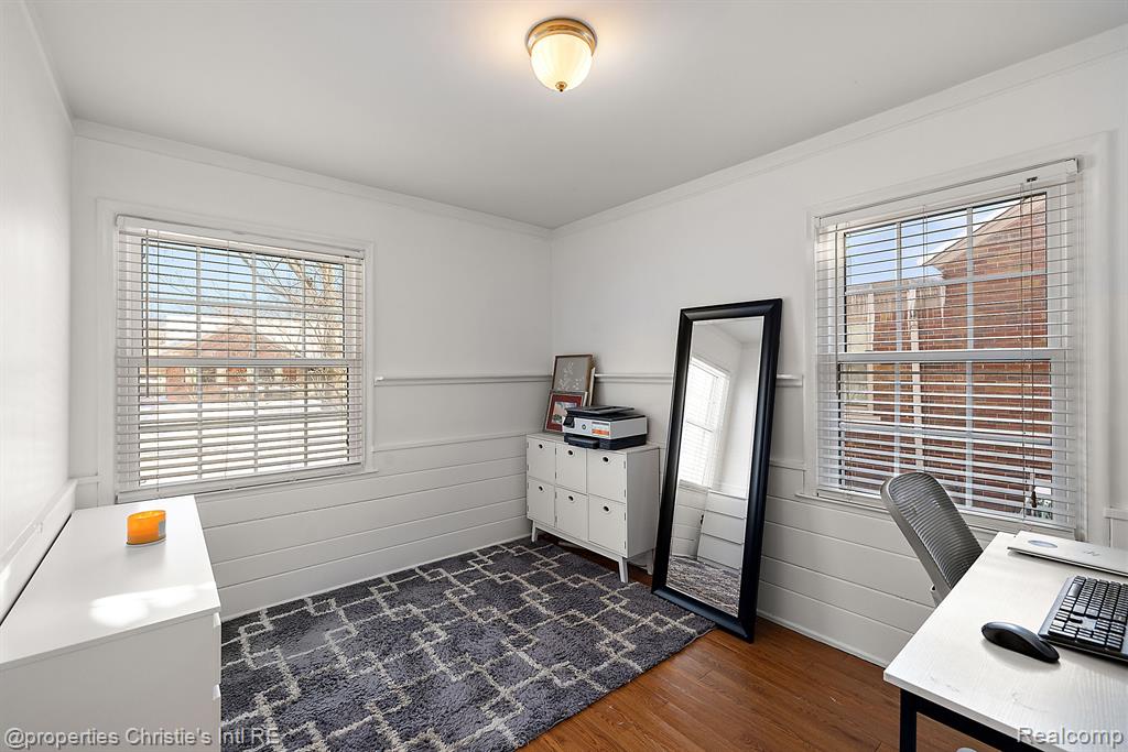 459 BOURNEMOUTH Circle, Grosse Pointe Farms, MI 48236 — Photo 34