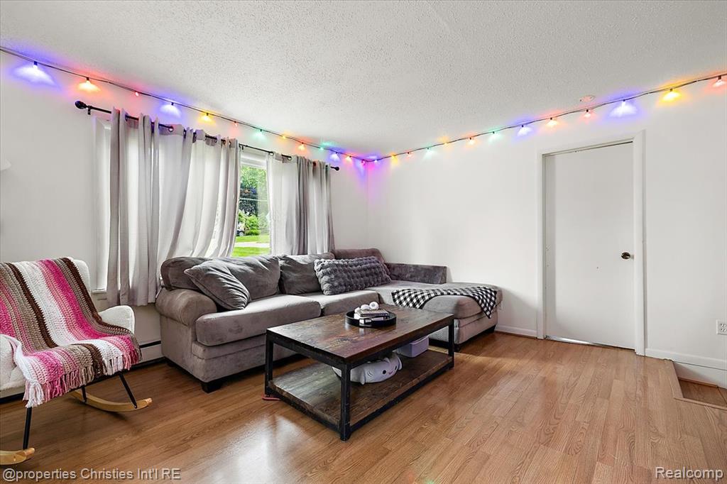 87 N Roslyn Road, Waterford, MI 48328 — Photo 3