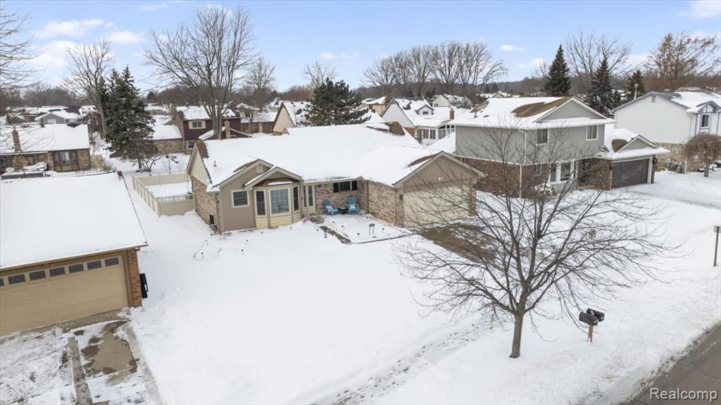 21526 E Chipmunk Trail, Woodhaven, MI 48183 — Photo 32
