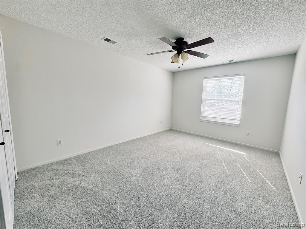 4956 Oak Hill Drive, 78, Waterford, MI 48329 — Photo 18