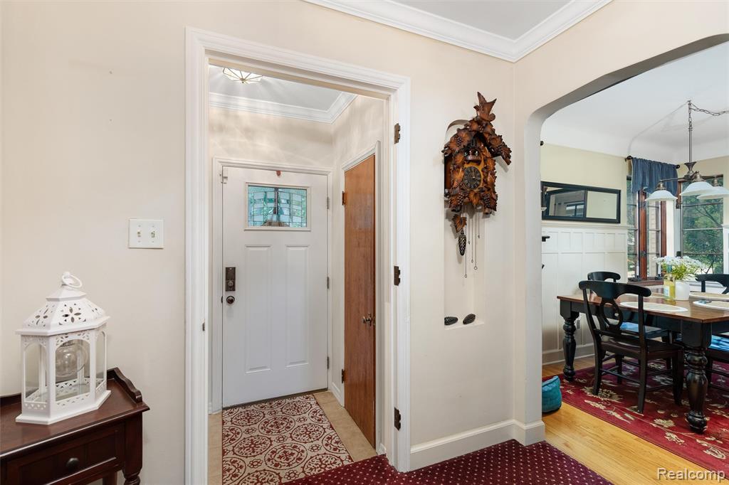 21071 Thorofare Road, Grosse Ile, MI, 48138