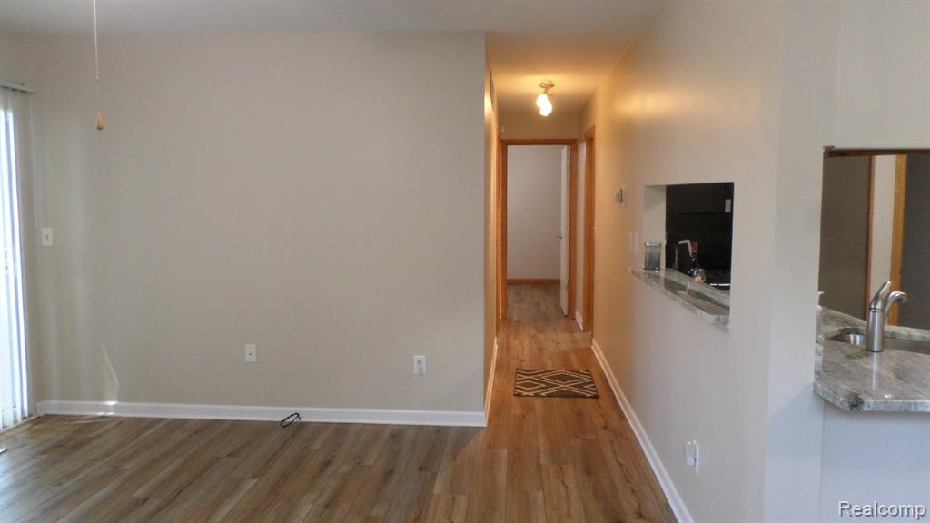 33612 Bayview Drive, New Baltimore, MI 48047 — Photo 9