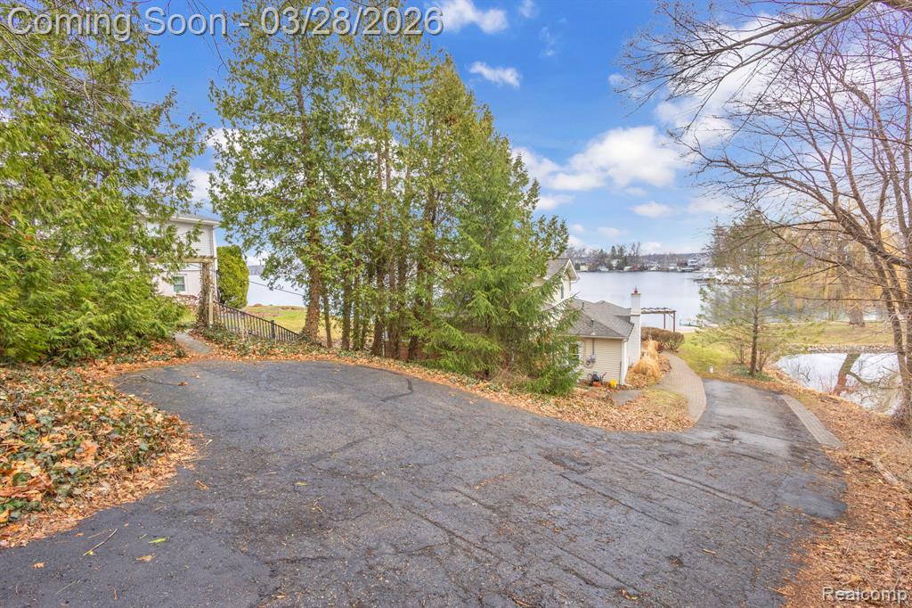 664 King Circle, Lake Orion, MI 48362 — Photo 61