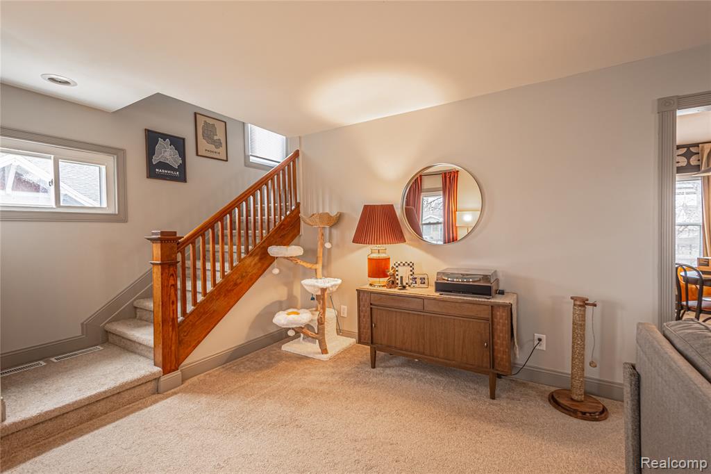 910 Church Street, Port Huron, MI 48060 — Photo 8