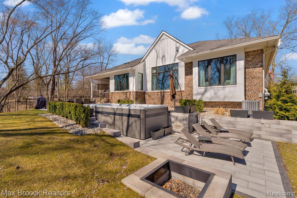 4887 WYE OAK Road, Bloomfield Hills, MI 48301 — Photo 57