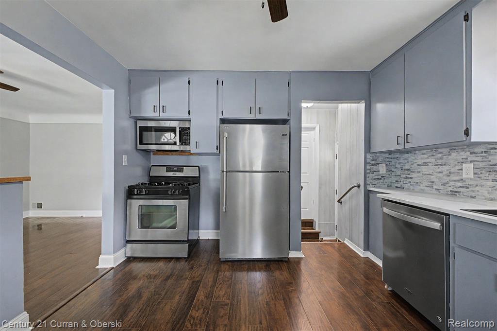5375 Mayfair Street, Dearborn Heights, MI 48125 — Photo 12