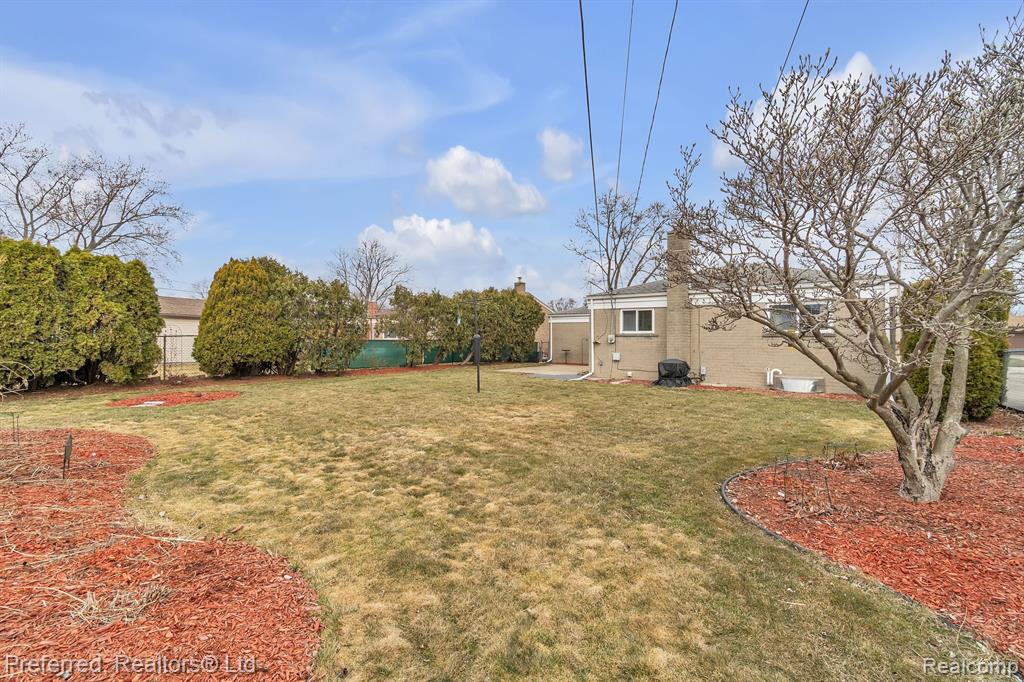 5238 Busch Avenue, Warren, MI 48091 — Photo 35