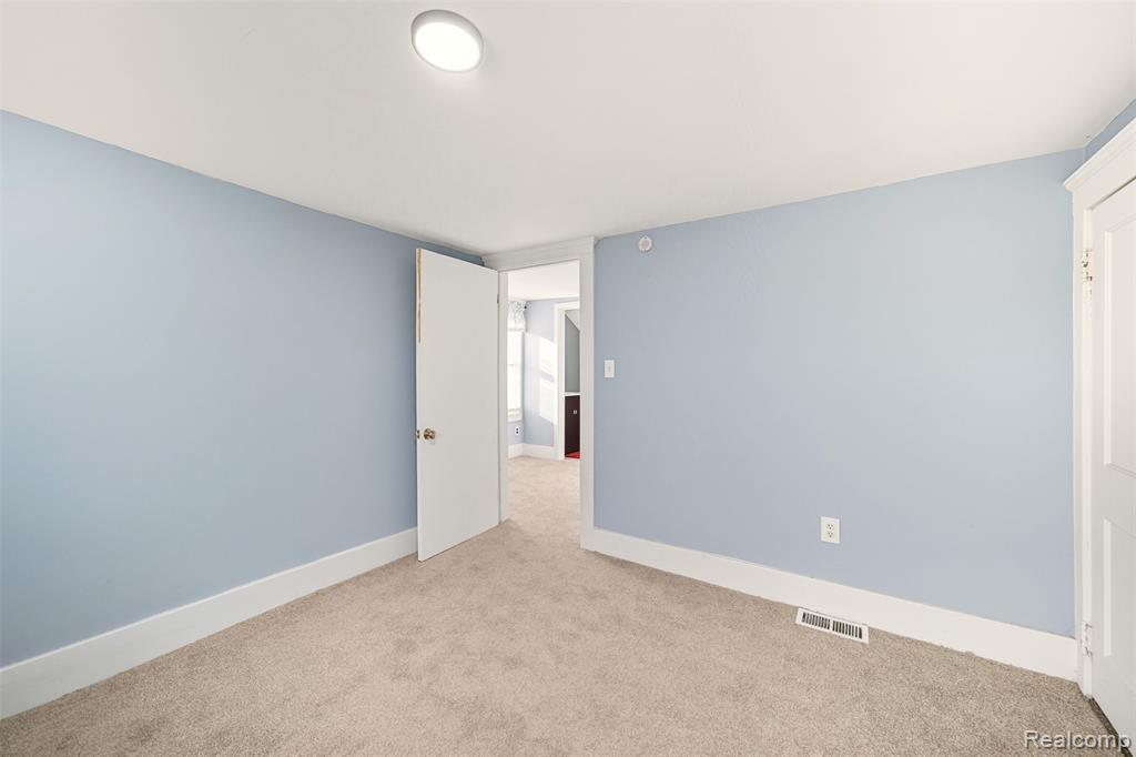 7335 Gronow, Center Line, MI 48015 — Photo 30