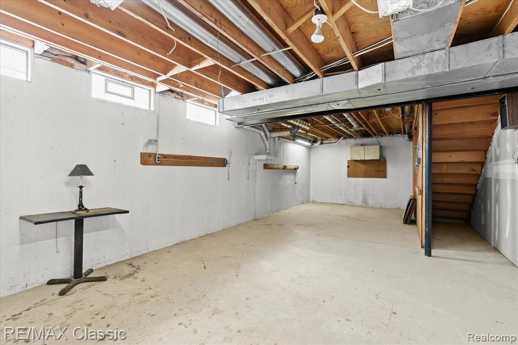4432 Ravinewood Drive, Commerce Twp, MI 48382 — Photo 35