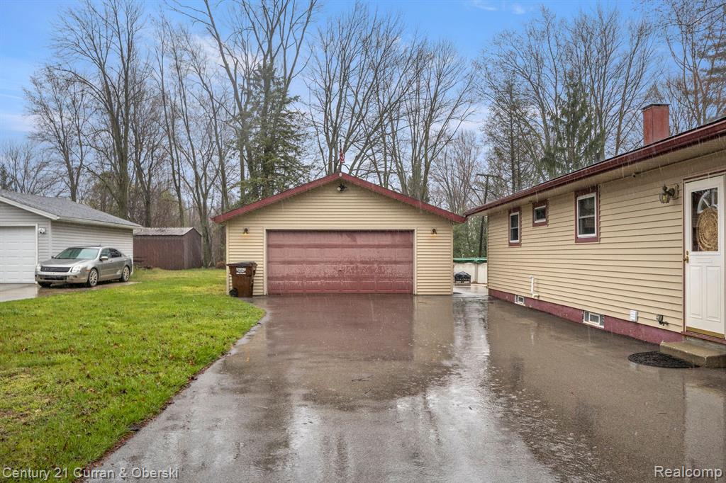 425 KENT Street, Carleton, MI 48117 — Photo 4