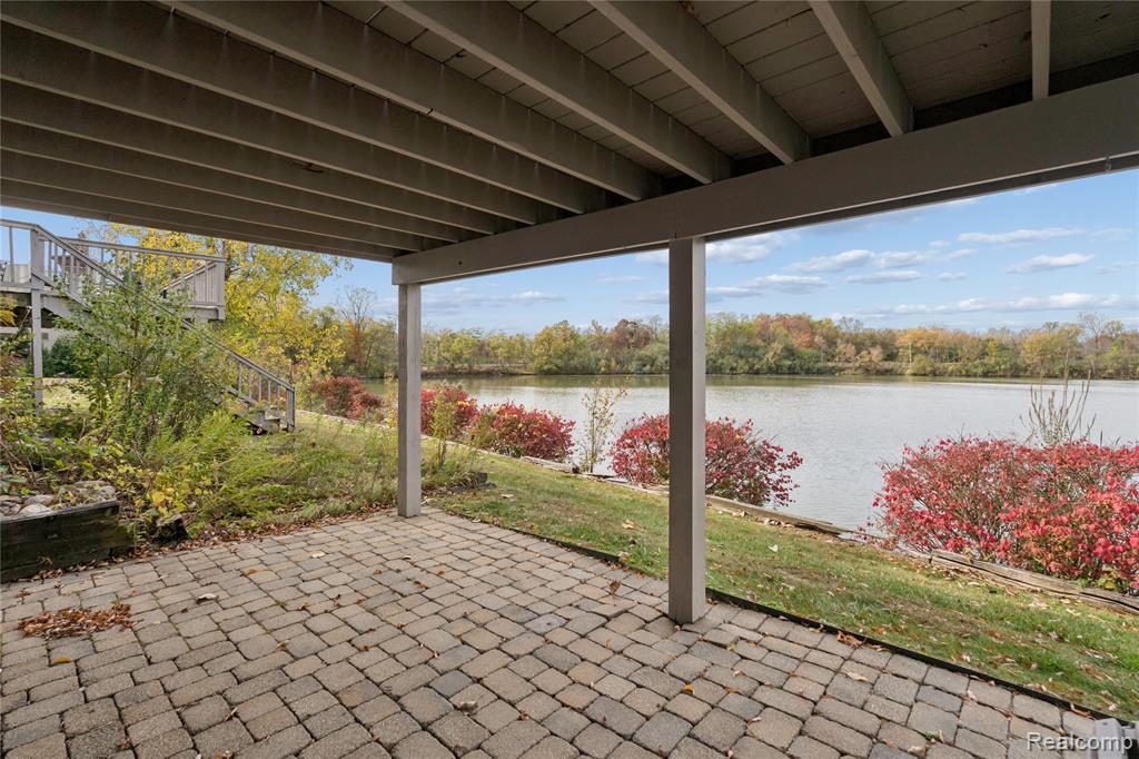 9502 Fenwin Drive, Grand Blanc, MI 48439 — Photo 44