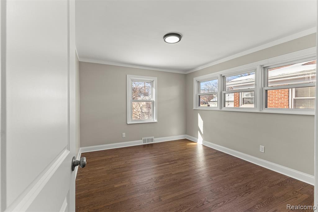 9327 Columbia, Redford, MI 48239 — Photo 21