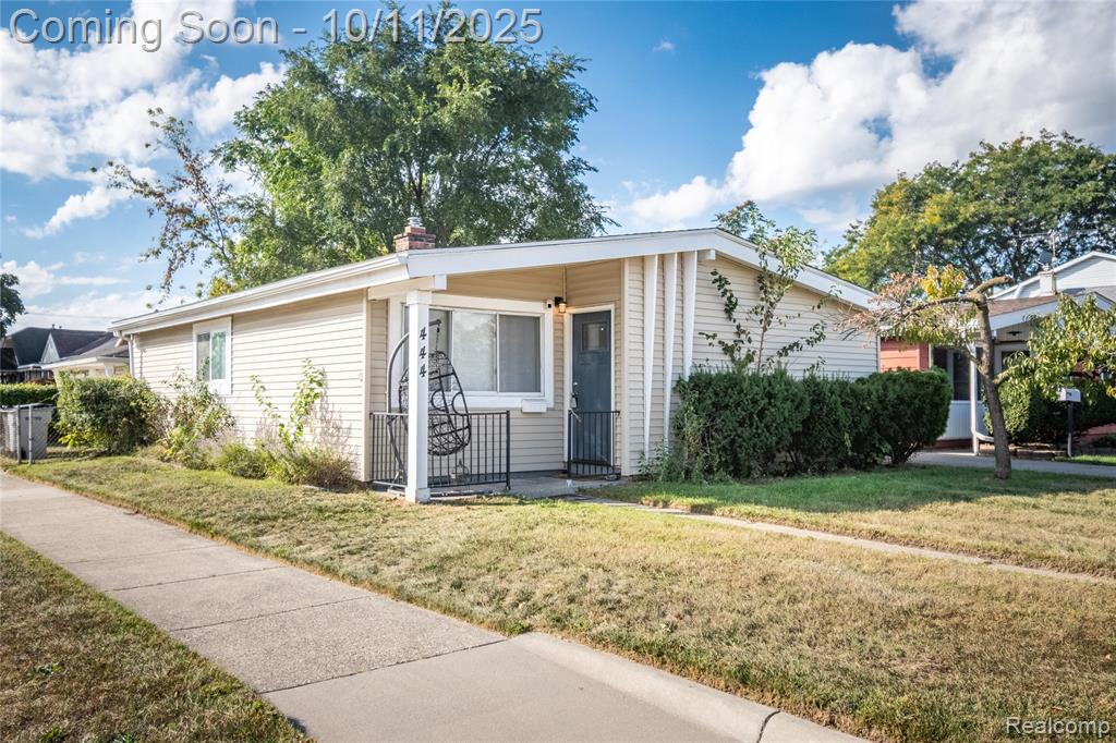 444 S Felker Avenue, Hazel Park, MI 48030 — front exterior