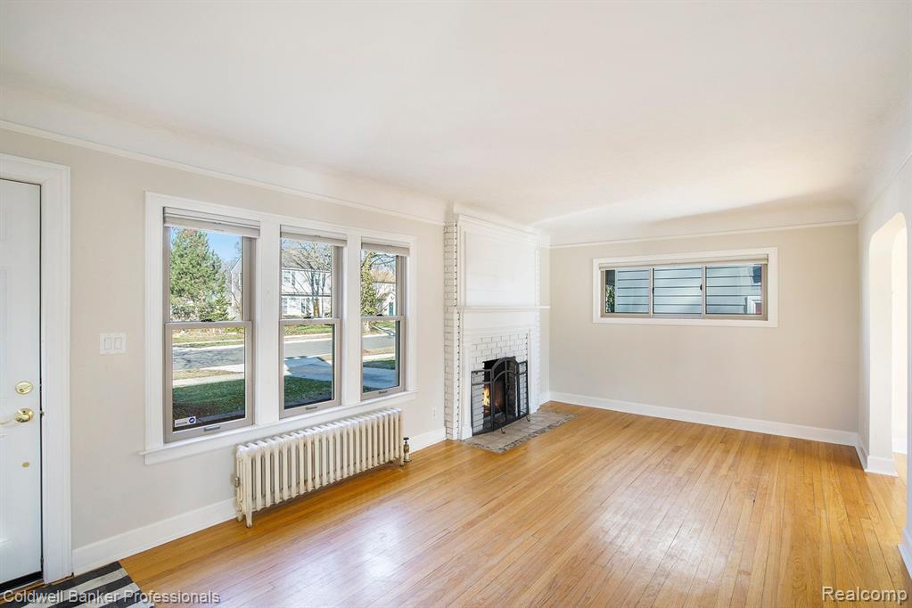 913 IRVING Avenue, Royal Oak, MI 48067 — Photo 6