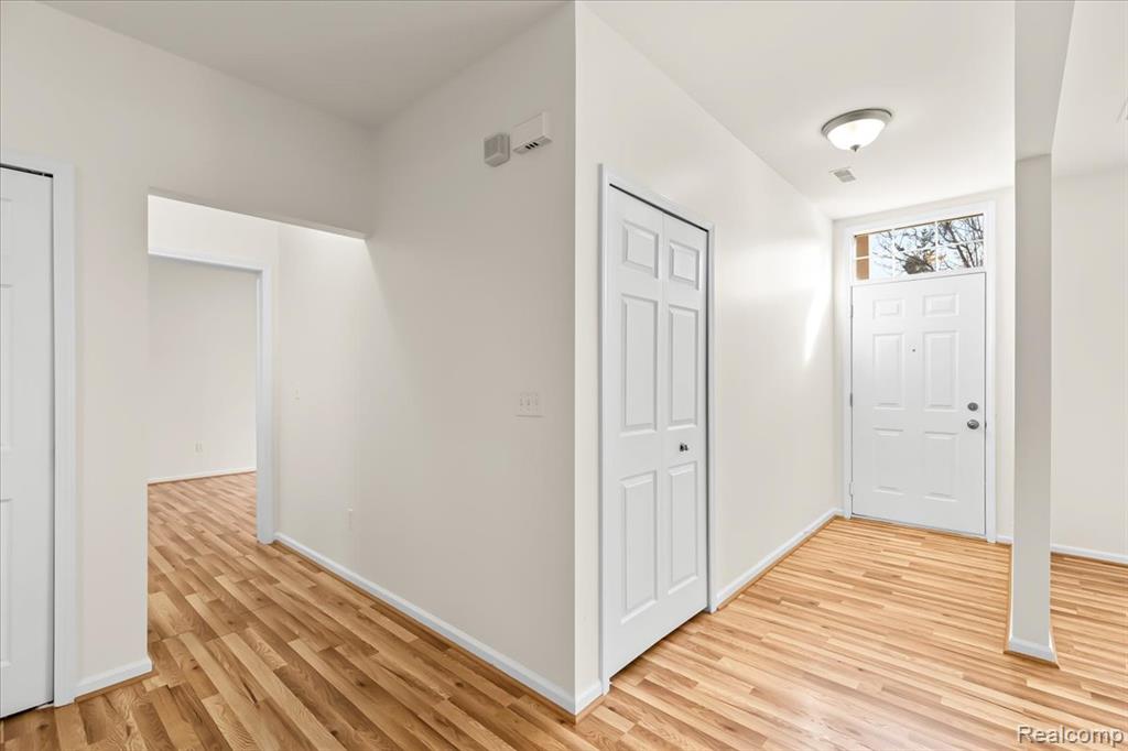 17104 Chesapeake Circle, Walled Lake, MI 48390 — Photo 6