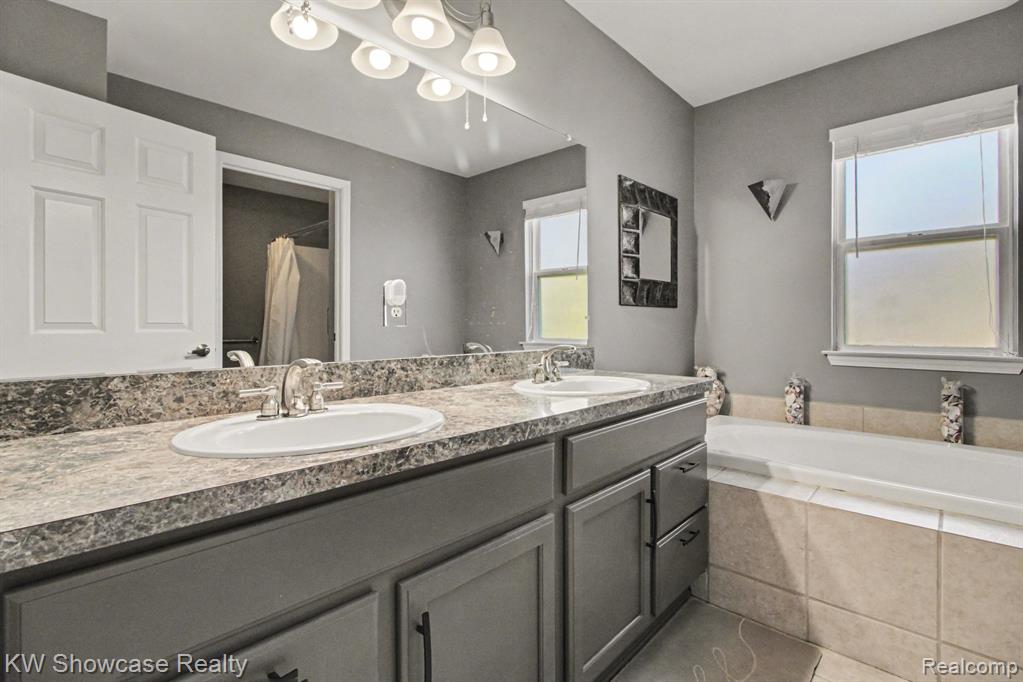 2648 MOREL Drive, Highland, MI 48356 — Photo 11