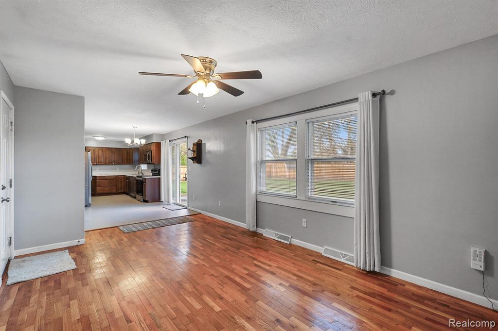 6106 Willow Highway, Grand Ledge, MI 48837 — Photo 15