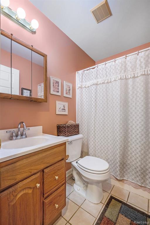 701 CHASE LAKE Road, Howell, MI 48855 — Photo 17