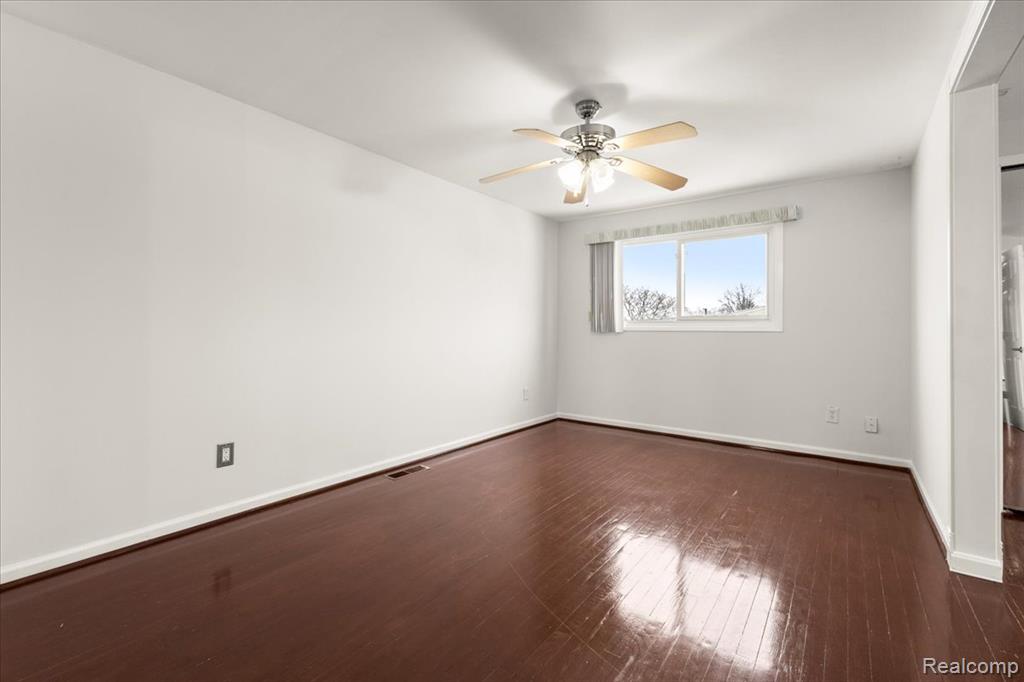 4226 Angeline Drive, Sterling Heights, MI 48310 — Photo 31