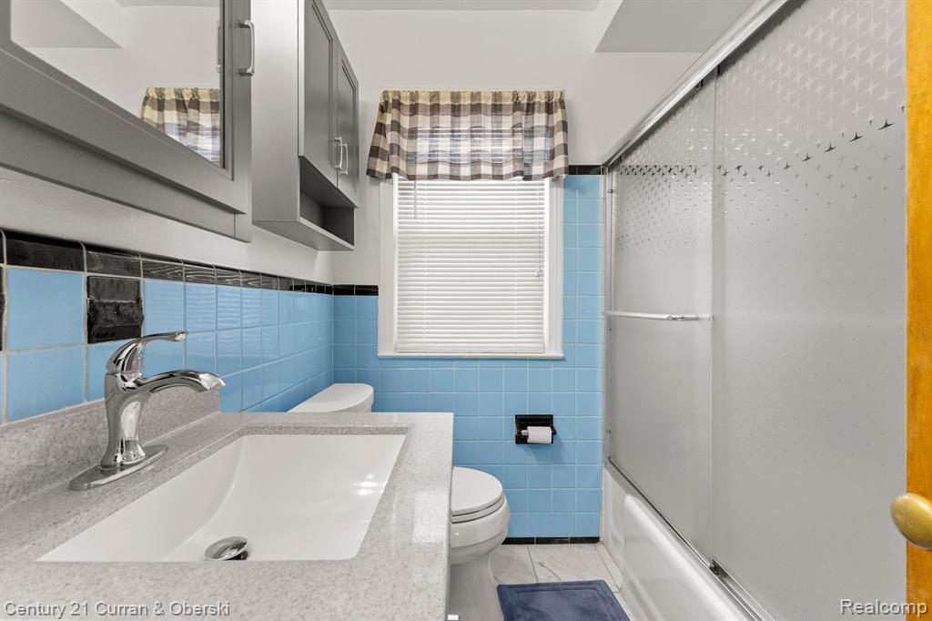 6658 MILLER Boulevard, Dearborn, MI 48126 — Photo 13