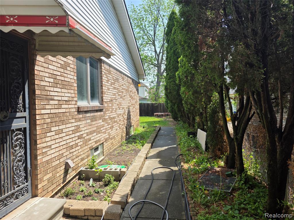 5858 Reuter Street, Dearborn, MI 48126 — Photo 9