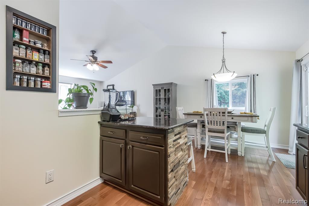 8642 Thendara Boulevard, Clarkston, MI 48348 — Photo 15