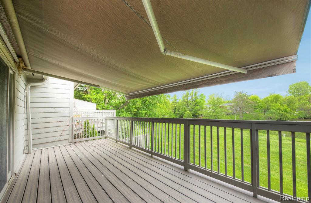 671 Watersedge Drive, Ann Arbor, MI 48105 — Photo 10