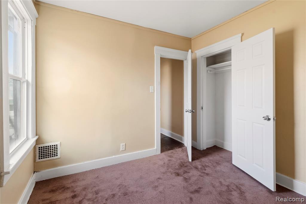 471 Kitchener Street, Detroit, MI 48215 — Photo 16