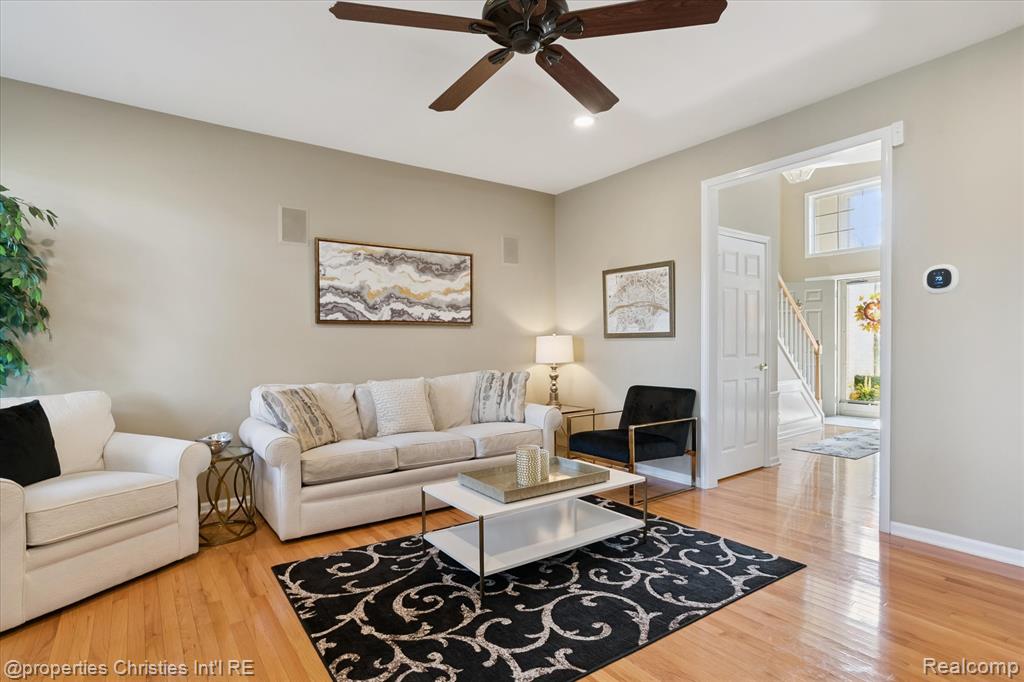 39510 Edgewater Drive, 100, Northville, MI 48168 — Photo 8