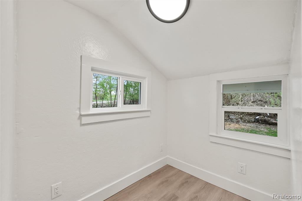 76 N Merrimac Street, Pontiac, MI 48340 — Photo 15