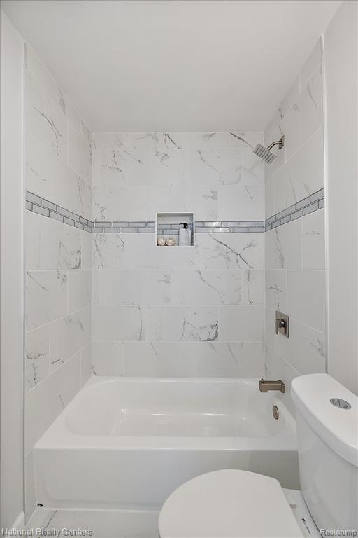 1938 Beverly Street, Keego Harbor, MI 48320 — Photo 23