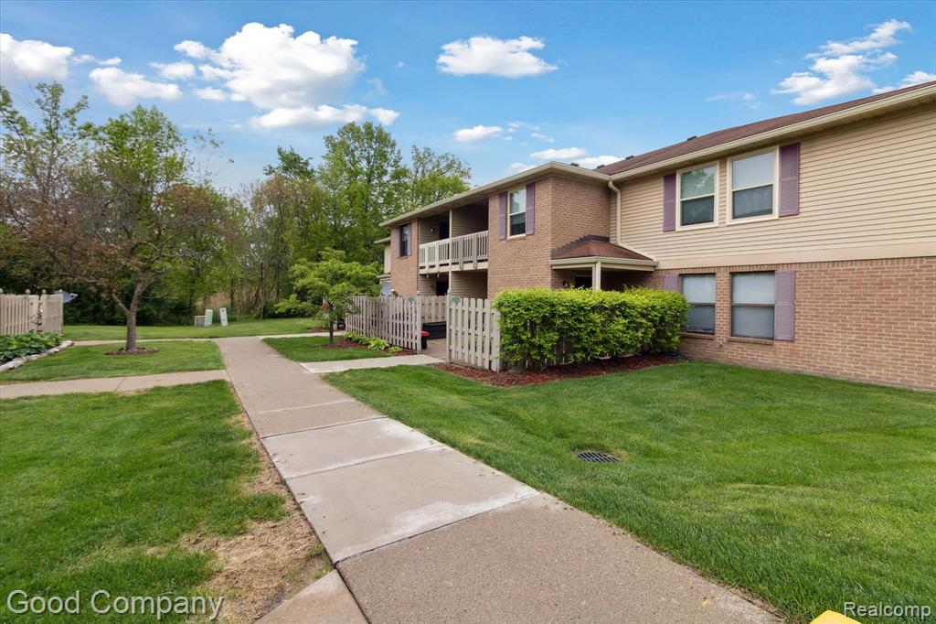 61228 Greenwood Drive, 64, South Lyon, MI 48178 — Photo 5