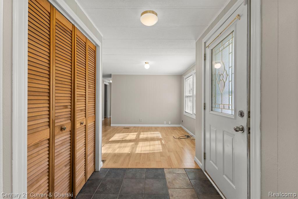 8878 RIVER VALLEY Road, Brighton, MI 48116 — Photo 3