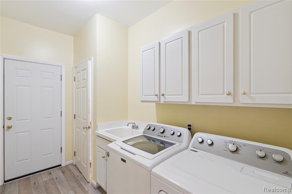 1441 Remsing Street, Hartland, MI 48353 — Photo 22