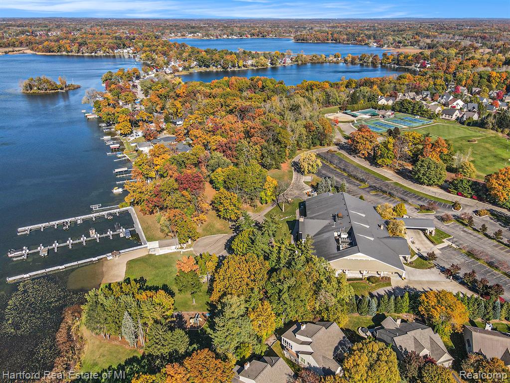 4506 Golf View Drive, Brighton, MI 48116 — Photo 41