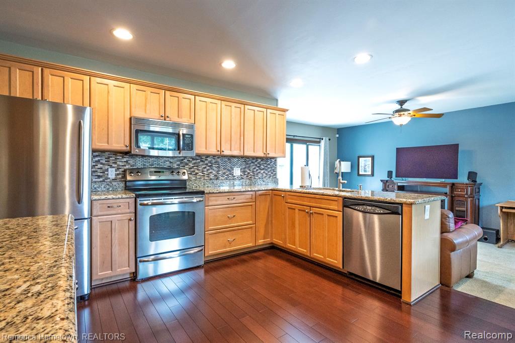 9183 Redbud Avenue, Plymouth, MI 48170 — Photo 10