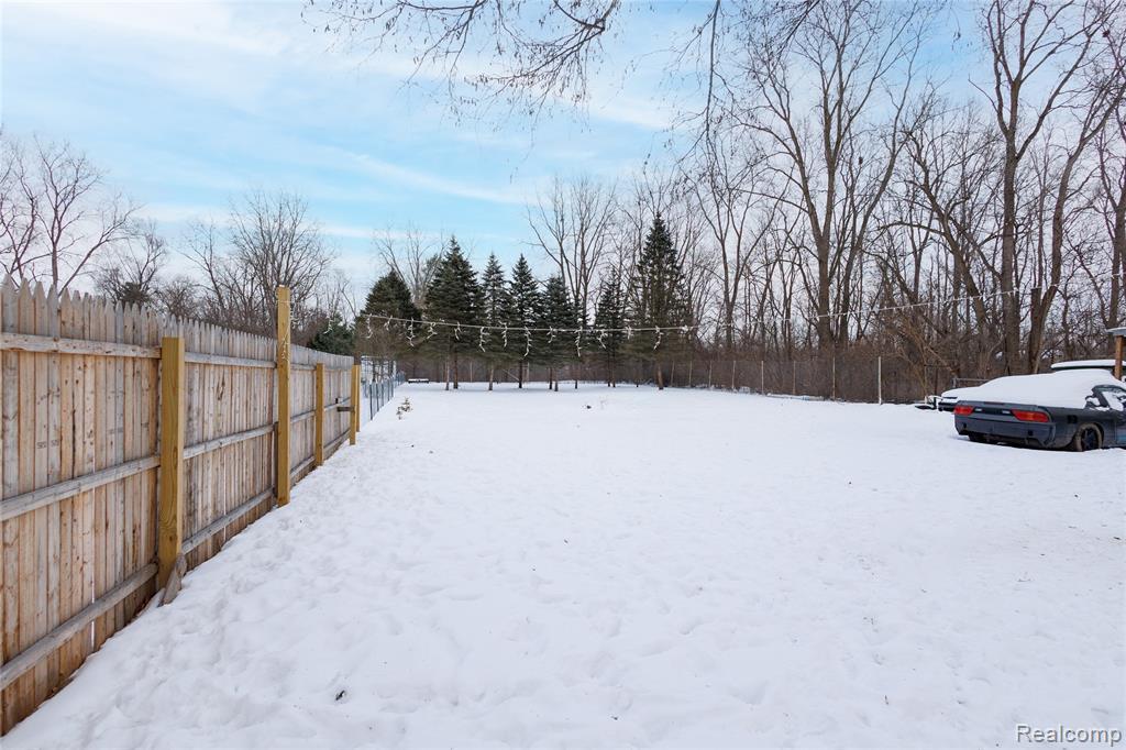 3246 Comer Drive, Flint, MI 48506 — Photo 10