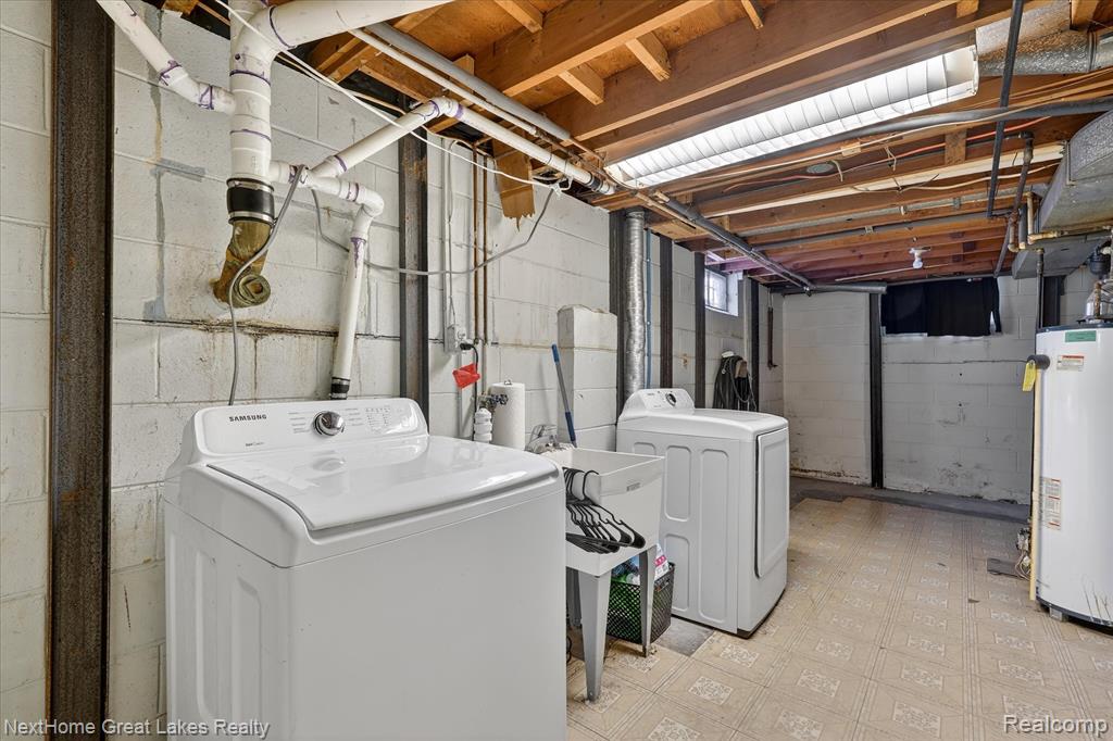 4444 Carmanwood Drive, Flint, MI 48507 — Photo 32