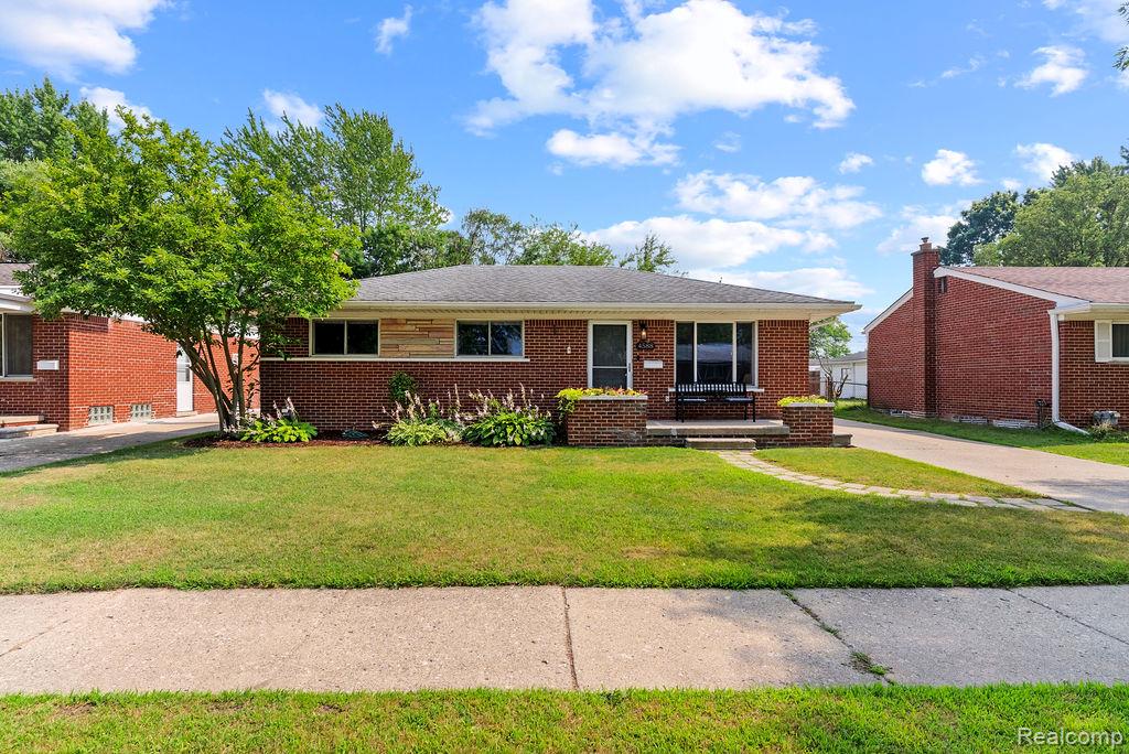 4588 Fenwick Drive, Warren, MI 48092 — Photo 34