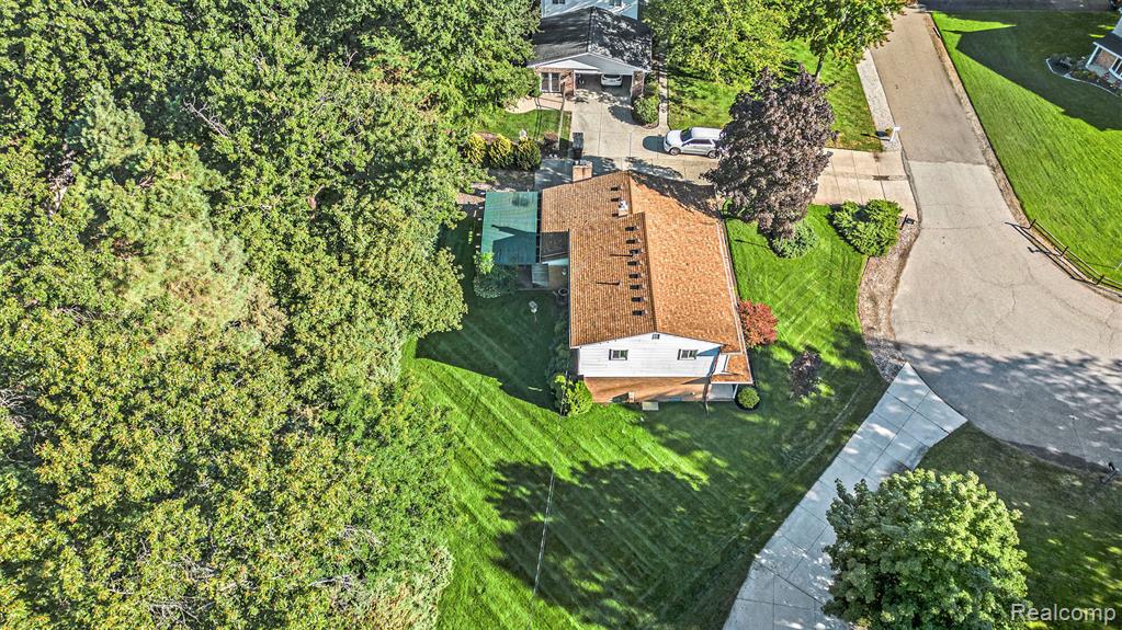6603 Guildford Drive, Shelby Twp, MI 48316 — Photo 3