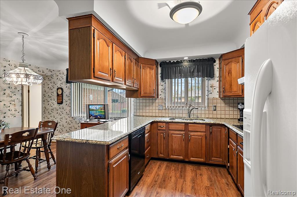 53223 Starlite Drive, Shelby Twp, MI 48316 — Photo 28