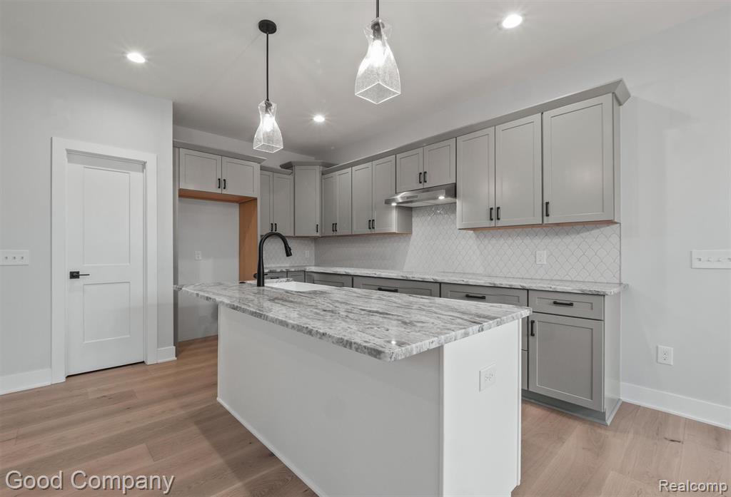 640 Sunnybeach Drive, White Lake, MI — Photo 10